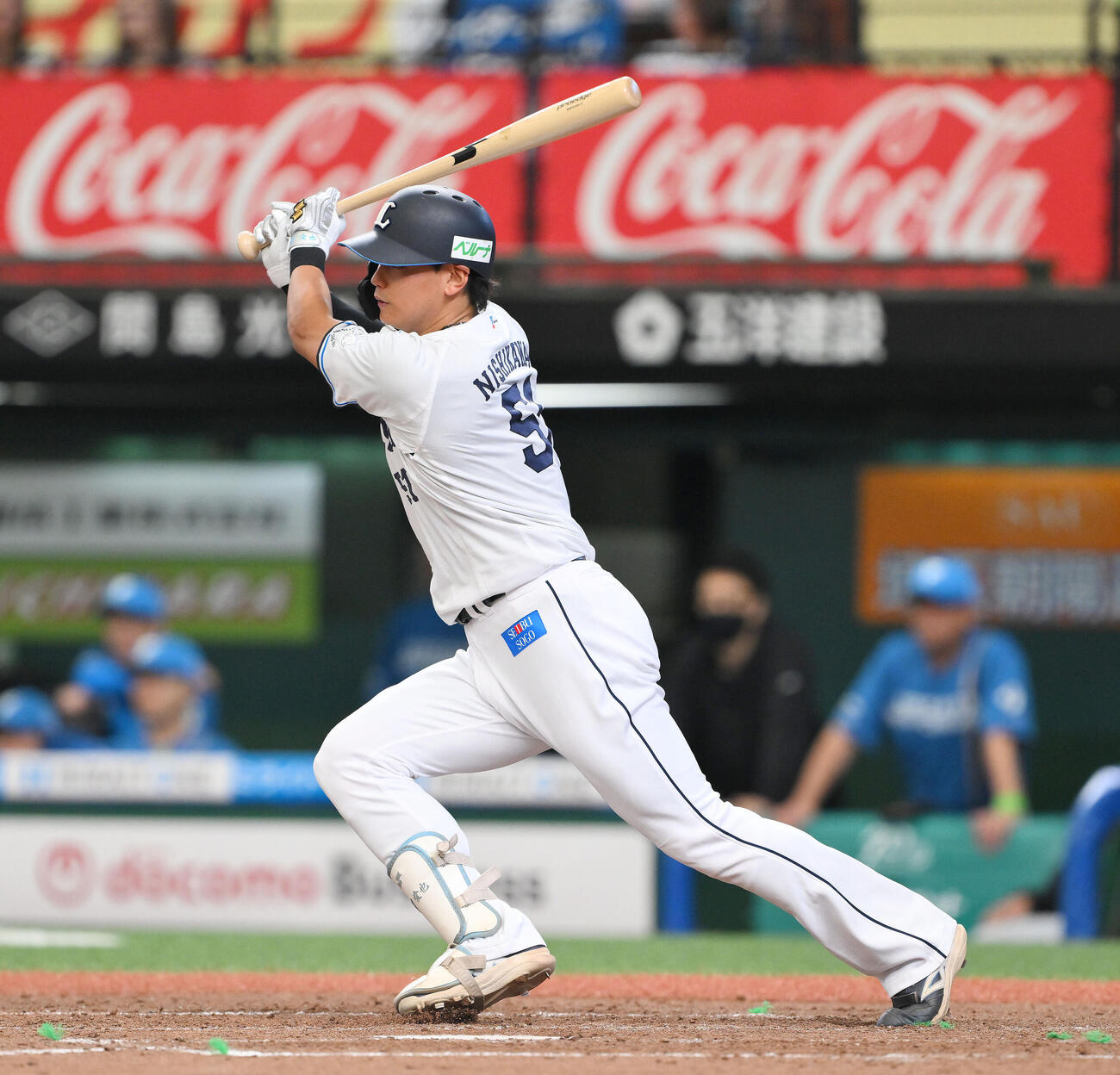 西武対日本ハム　5回裏西武1死二塁、西川愛也は適時打を放つ（撮影・滝沢徹郎）