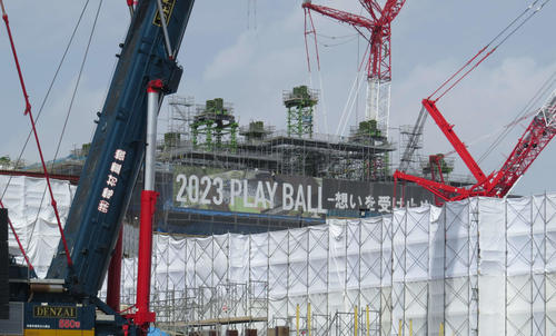 日本ハムが北広島市に建設中のボールパーク（3月25日撮影）