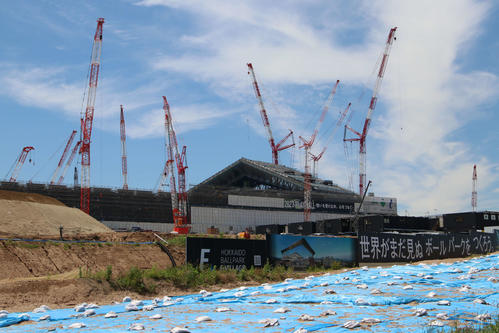 建設が進む日本ハムのボールパーク＝撮影日6月22日（撮影・山崎純一）