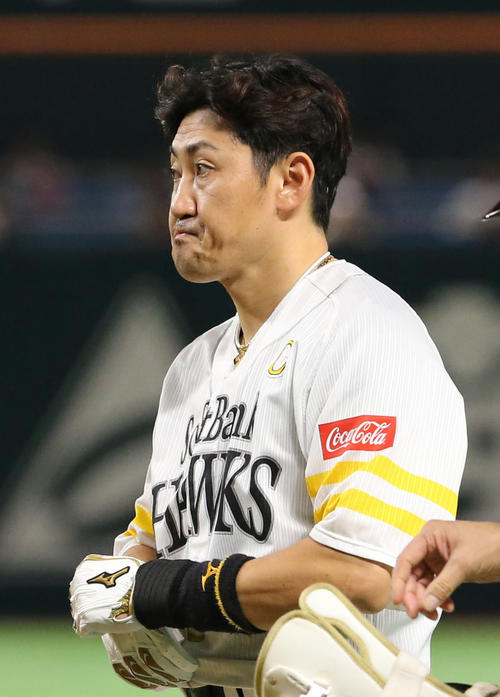 ソフトバンク内川聖一(2018年8月4日撮影)