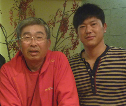 小谷正勝コーチと内海哲也（2012年11月26日撮影）