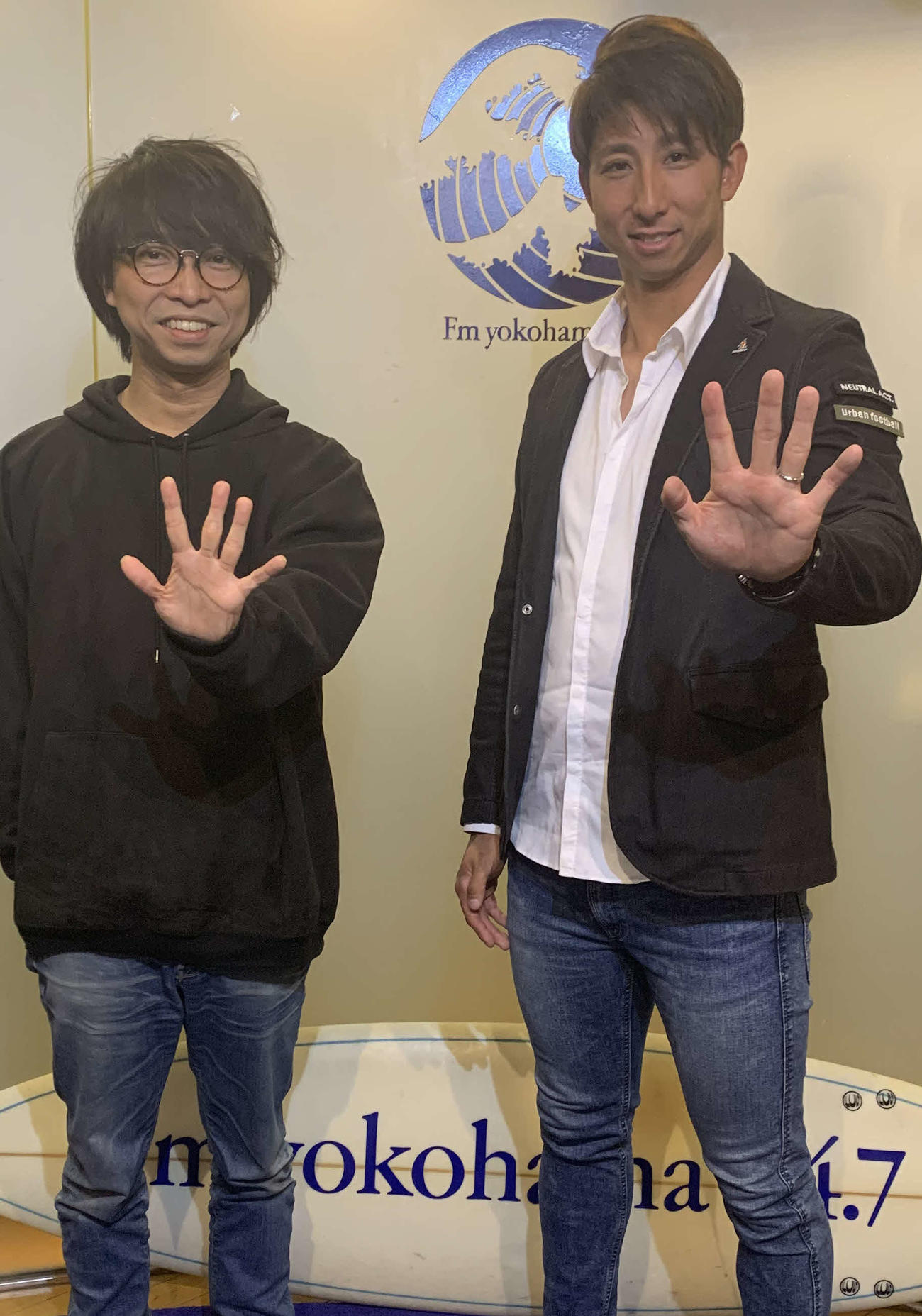 ロッテ福田秀（右）と登場曲「歌にするから」を作ったwacci橋口洋平