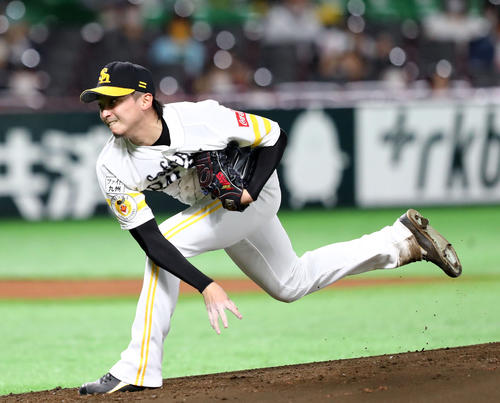 ソフトバンク先発の東浜(撮影・梅根麻紀)