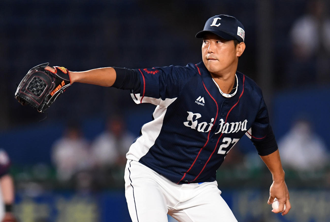 ロッテ対西武　力投する西武先発の内海（撮影・横山健太）