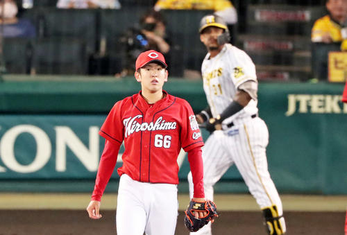 10月21日、阪神マルテに中越え2点本塁打を浴びた遠藤