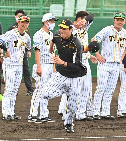 走塁練習をする藤浪晋太郎（撮影・上田博志）