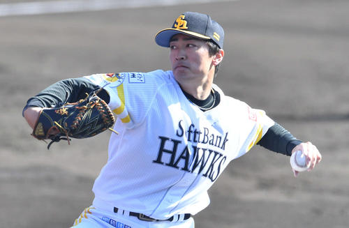 紅白戦でナックルカーブを投げる和田（撮影・岩下翔太）