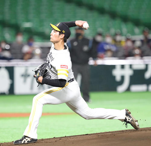 ソフトバンク対中日　力投するソフトバンク先発の武田（撮影・梅根麻紀）