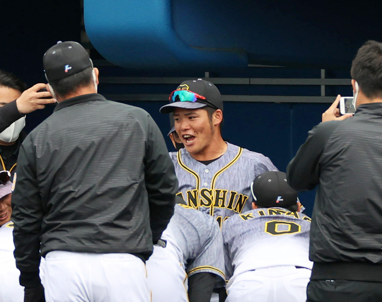 試合前の声出しを行う小野寺暖（2021年2月18日撮影）