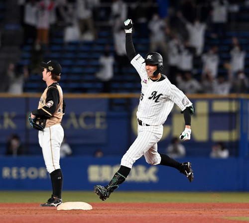 バックスクリーン弾は日常風景 サヨナラ弾ロッテ岡大海は打撃練習もロマン プロ野球番記者コラム 野球コラム 日刊スポーツ