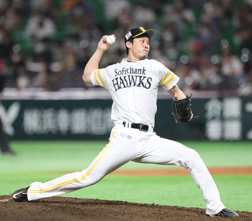 ソフトバンク対楽天　8回に登板した岩崎（撮影・梅根麻紀）