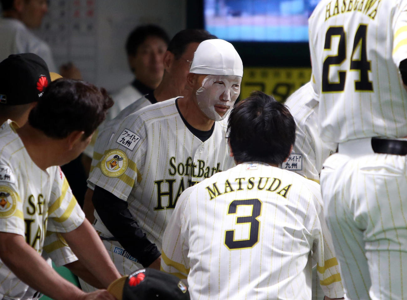 18年、西武戦前の円陣でナインを笑わせた川村隆史コンディショニングコーチ