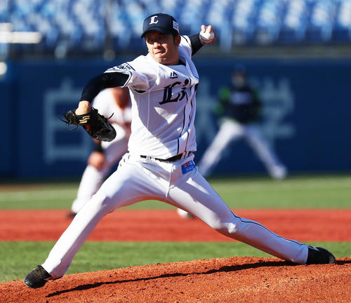 20年12月、12球団合同トライアウトで力投する野田昇吾