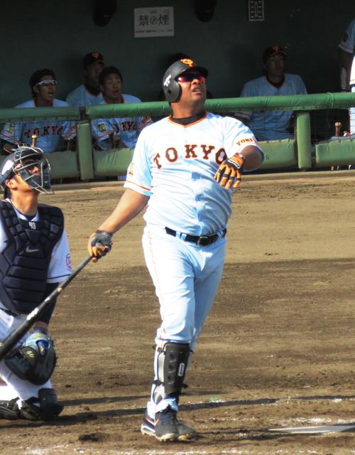 2015年5月10日　イースタン・リーグ西武戦で、2試合連続の場外弾となる同点満塁本塁打を放つフランシスコ
