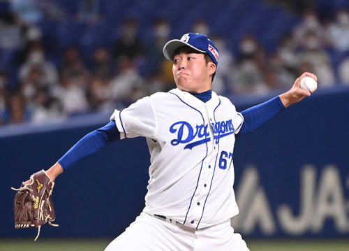 1日の楽天戦で力投する中日上田