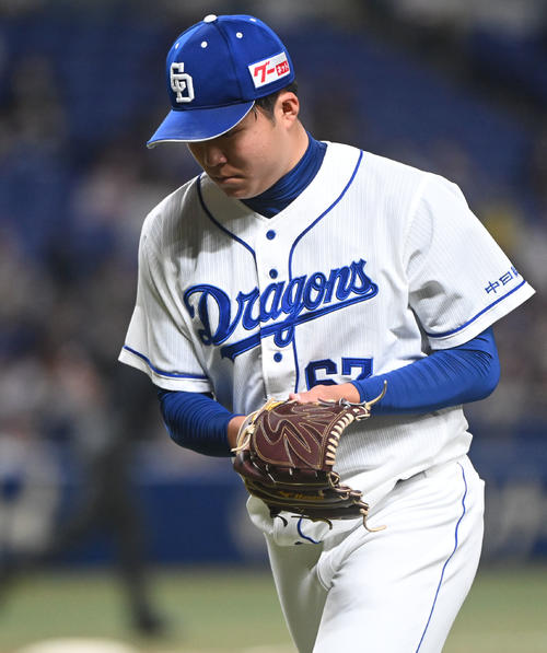 1日の楽天戦で初勝利を逃した中日上田