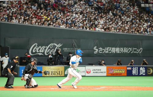 2022年9月28日　日本ハム対ロッテ　4回裏日本ハム無死二塁、清宮は右前適時打を放つ