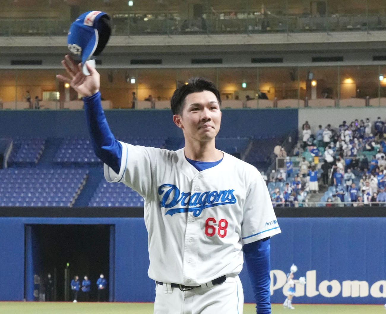 声援に応える福永裕基