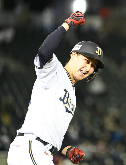 5月24日楽天戦でサヨナラ本塁打を放ったオリックス紅林弘太郎