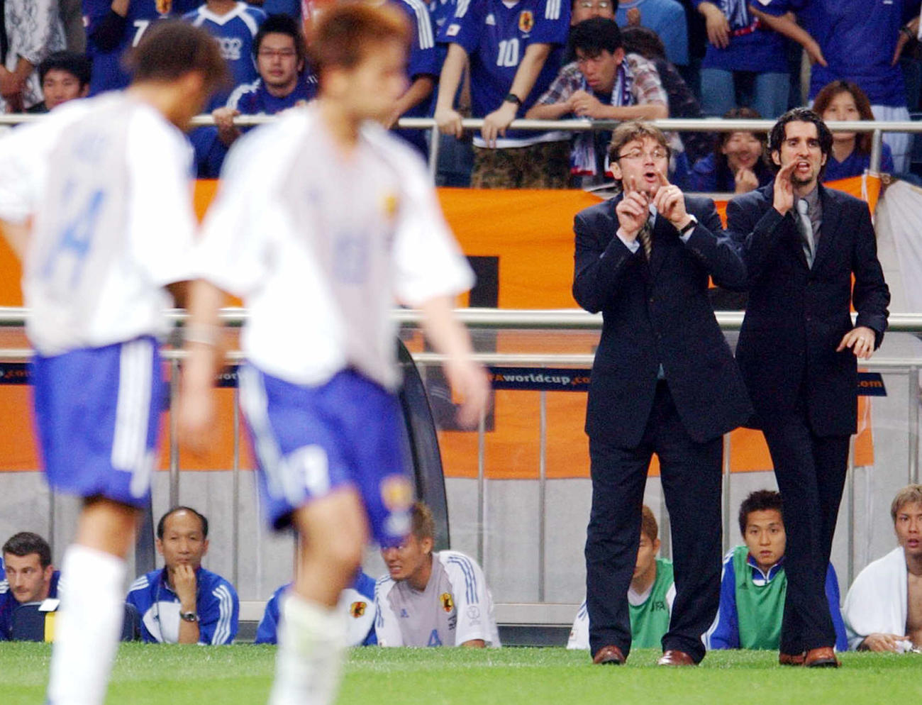 02年W杯日韓大会でのトルシエ監督とダバディー通訳