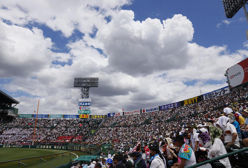 第105回全国高等学校野球選手権大会・6日目立正大淞南対広陵　スタンド満員の甲子園球場（2023年8月11日撮影）