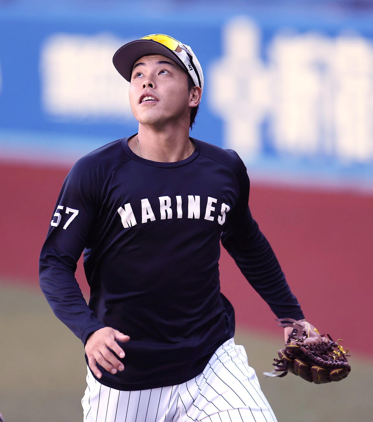 守備練習するロッテ小川（2023年9月1日撮影）
