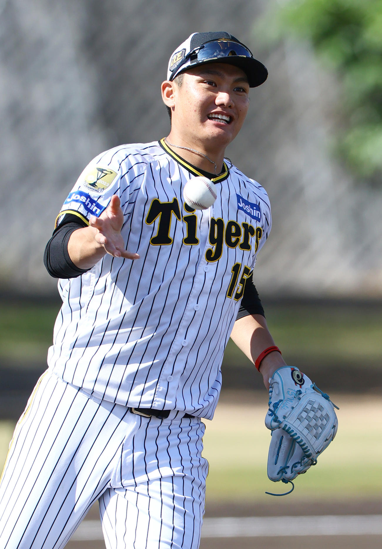 阪神西純矢（2024年2月1日撮影）