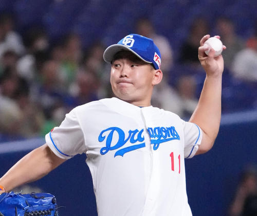 小笠原慎之介（2024年撮影）