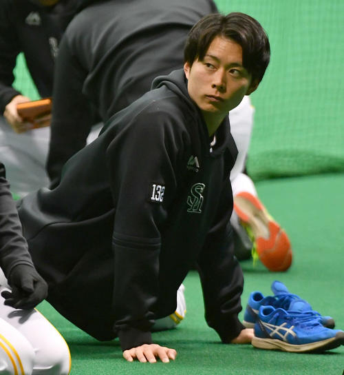 ソフトバンク川口冬弥（2025年2月11日撮影）