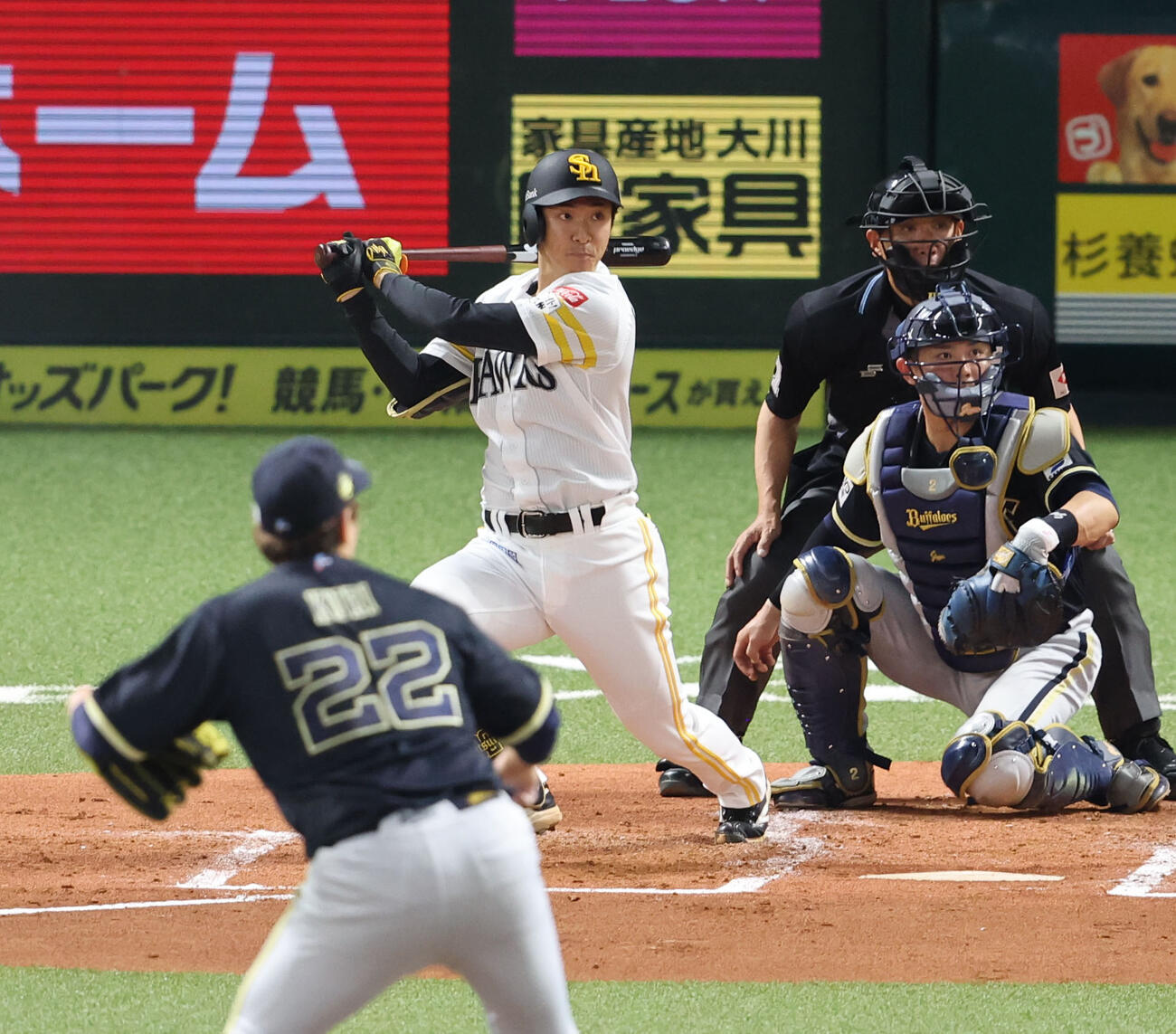 ソフトバンク対オリックス　1回裏ソフトバンク2死満塁、柳町は左前に先制2点適時打を放つ（撮影・梅根麻紀）