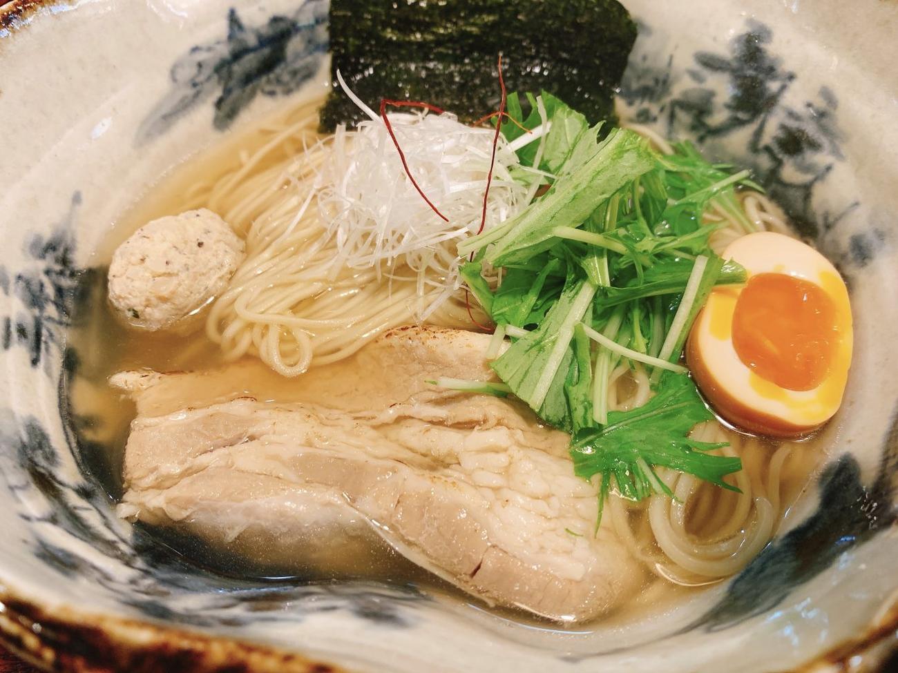 能登美別館で始めた「ご飯に合う塩ラーメン」（能登美提供）