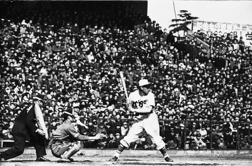 48年、大阪タイガース別当薫