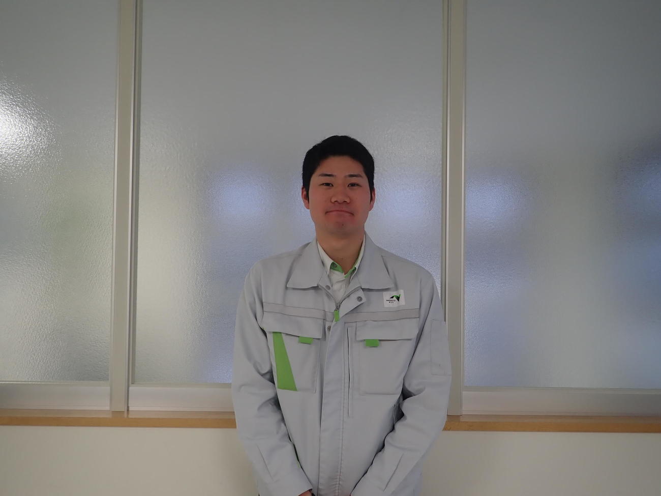 NEXCO東日本北海道支社室蘭管理事務所に勤める東北大OBの鳩原さん（本人提供）