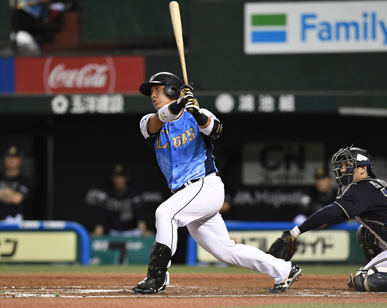 19年8月、オリックス戦でプロ初安打を記録する西武駒月