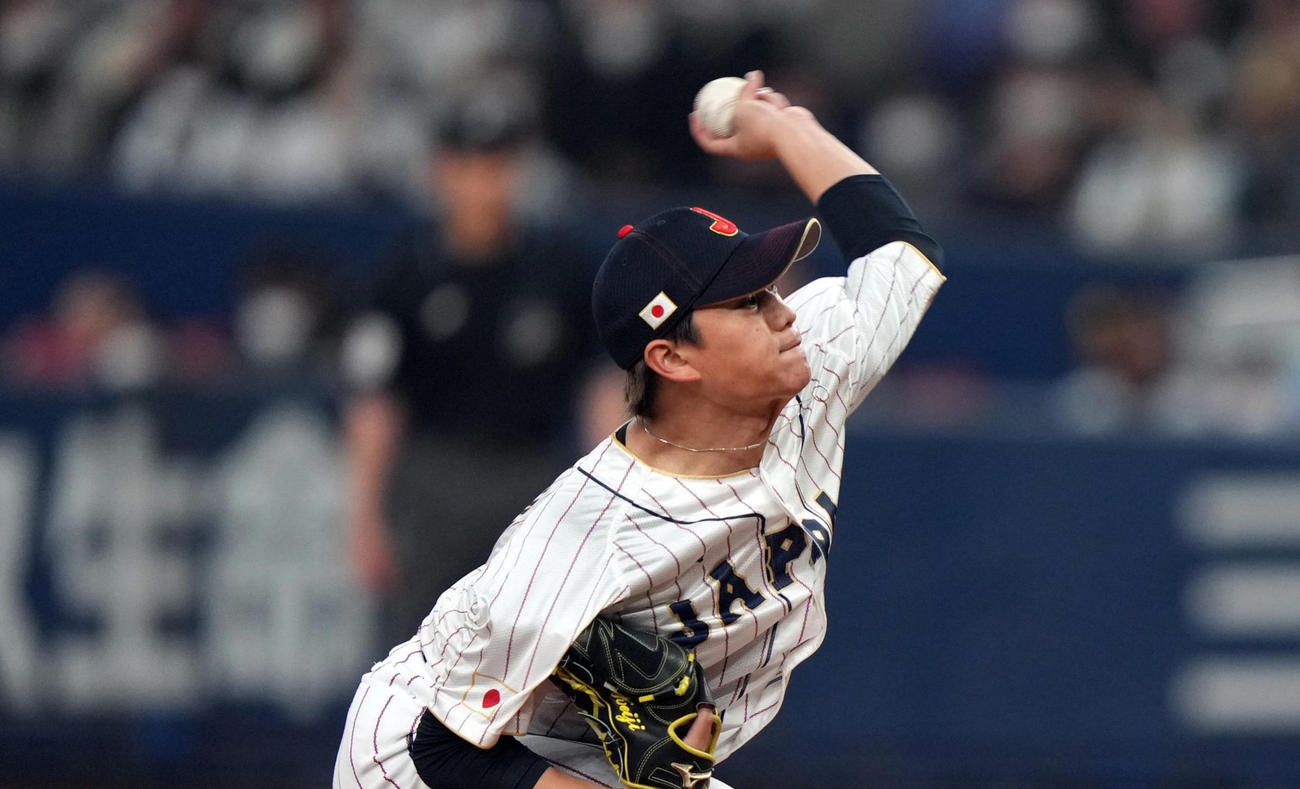 6日のWBC強化試合阪神戦で、4回裏から登板した侍ジャパン2番手の高橋奎（撮影・狩俣裕三）