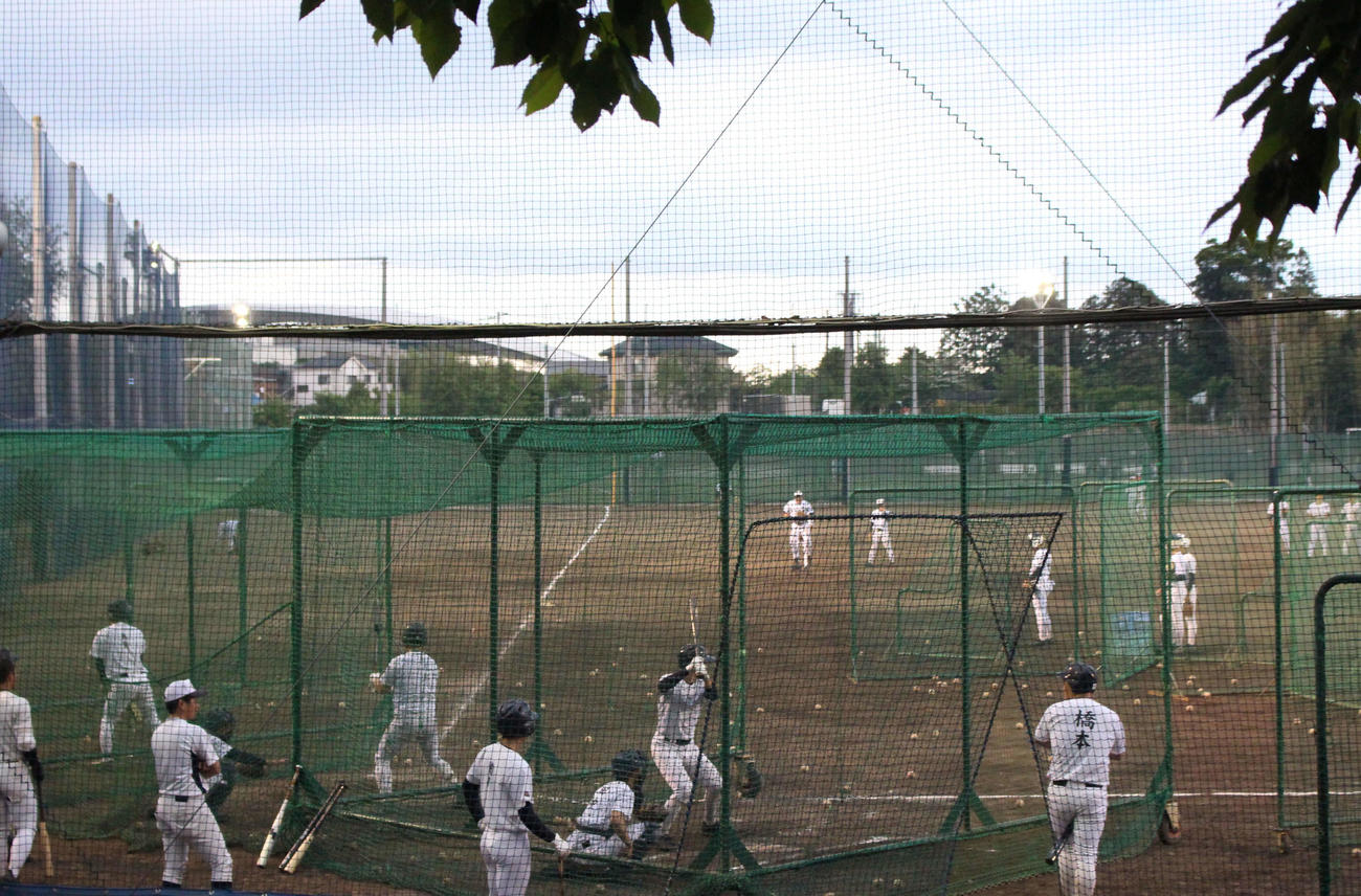 浦和学院の打撃練習（撮影・保坂恭子）
