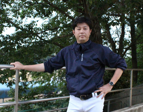 「打てるチームを作りたい」と話す浦和学院・森監督(撮影・保坂恭子)