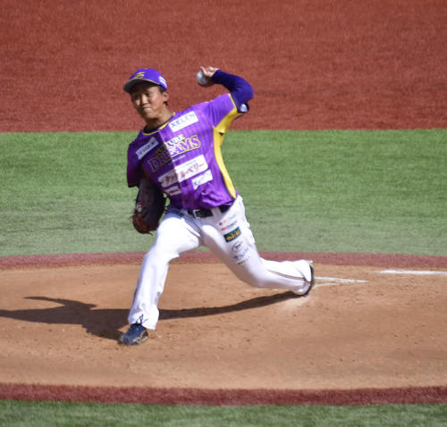 BC神奈川から初のNPB入りを目指すの冨重（撮影・平山連）