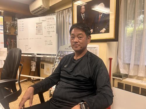 独自のドラフトの楽しみ方を語る東海大・長谷川監督(撮影・平山連)