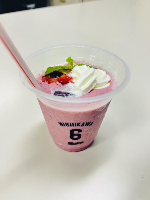 史礁のピーチ＆ベリーヨーグルインパクト