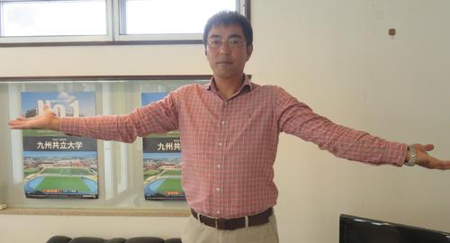高校時代に右ひじを剝離骨折した影響で右ひじが伸びなくなった大野倫さん