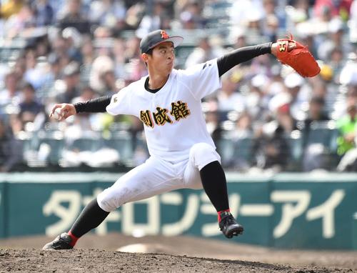 創成館対智弁和歌山　９回途中から登板した酒井（撮影・上田博志）
