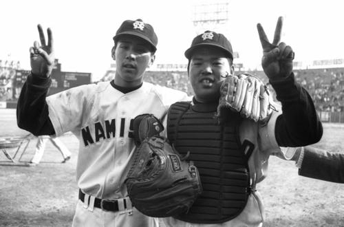 ７９年選抜高校野球で活躍した浪商・香川（右）と牛島のバッテリー