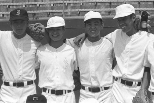 83年日本選抜チームでの（左から）中京・野中、ＰＬ学園・桑田、池田・水野、横浜商・三浦