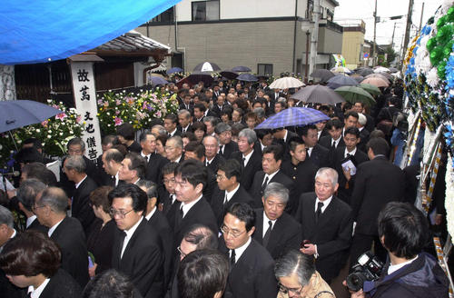 蔦文也氏の告別式に集まった大勢の弔問客