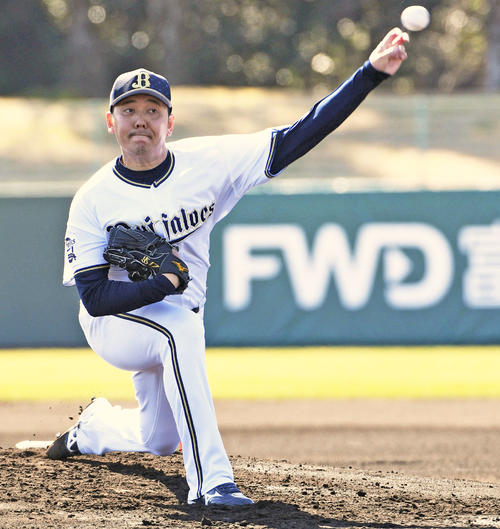 オリックスのシート打撃に登板した成瀬(撮影・渦原淳)