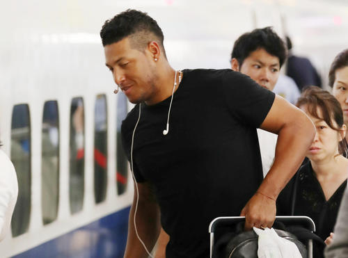 9月6日、この日1軍に合流も、球場でモチベーションが上がらず首脳陣と協議の結果帰阪することとなったソラーテ（撮影・加藤哉）