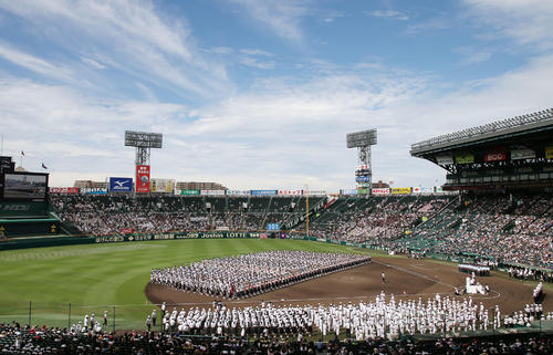 昨年の夏の甲子園開会式（2019年8月6日撮影）