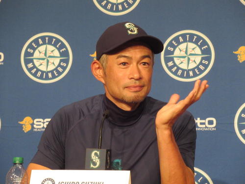 マリナーズの殿堂入り会見に出席したイチロー氏