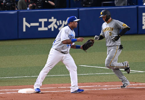 5月7日中日戦の4回、三塁ゴロに倒れる阪神大山悠輔